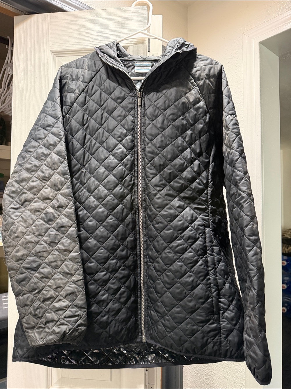 Quilted Hooded Jacket - Black
